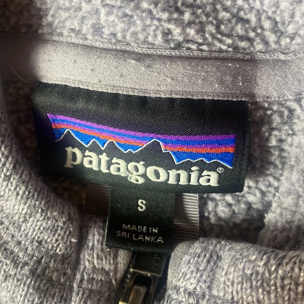Patagonia women’s small purple zip up jacket
